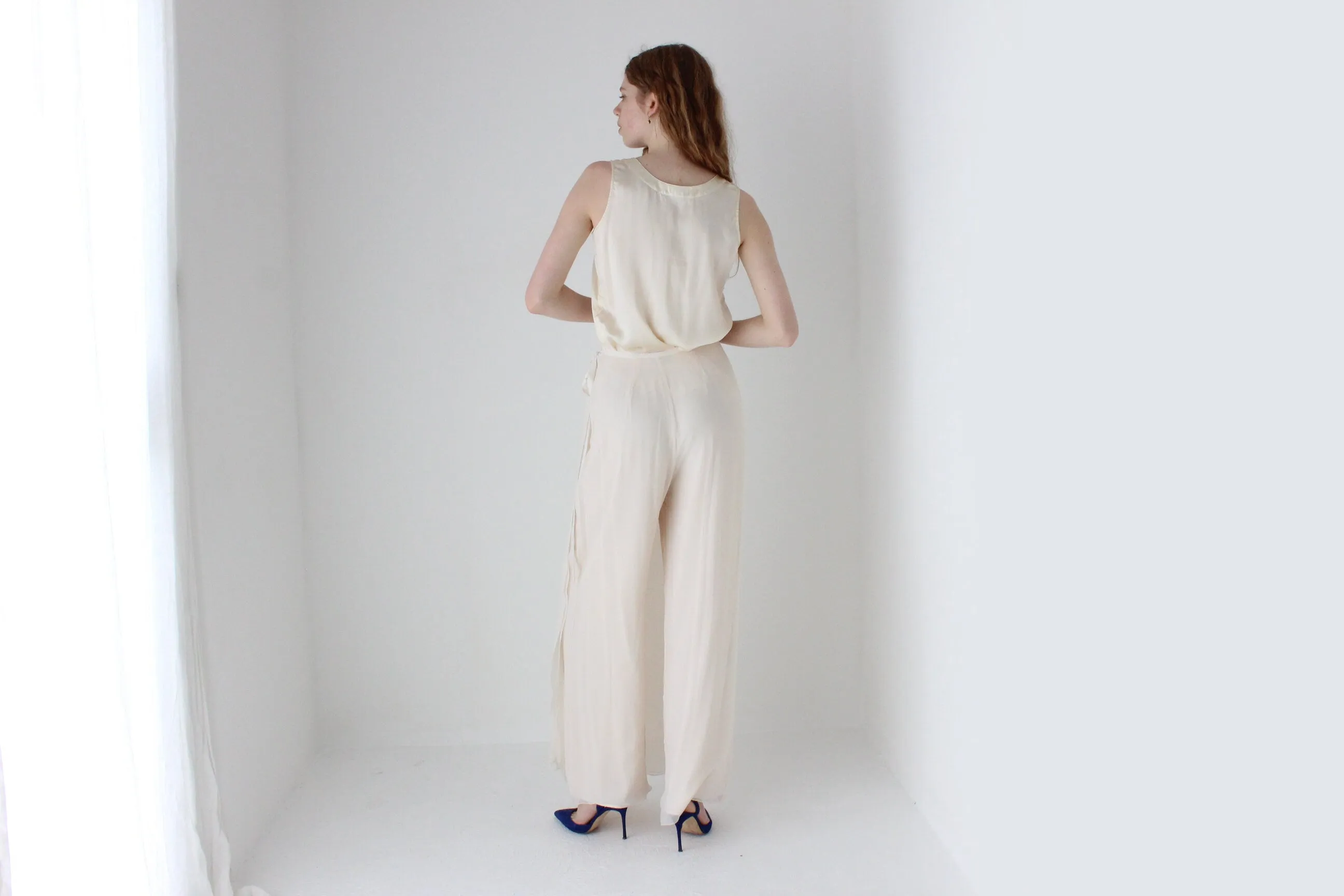 90s Pure Silk Sleeveless Tank Top in Ivory Satin