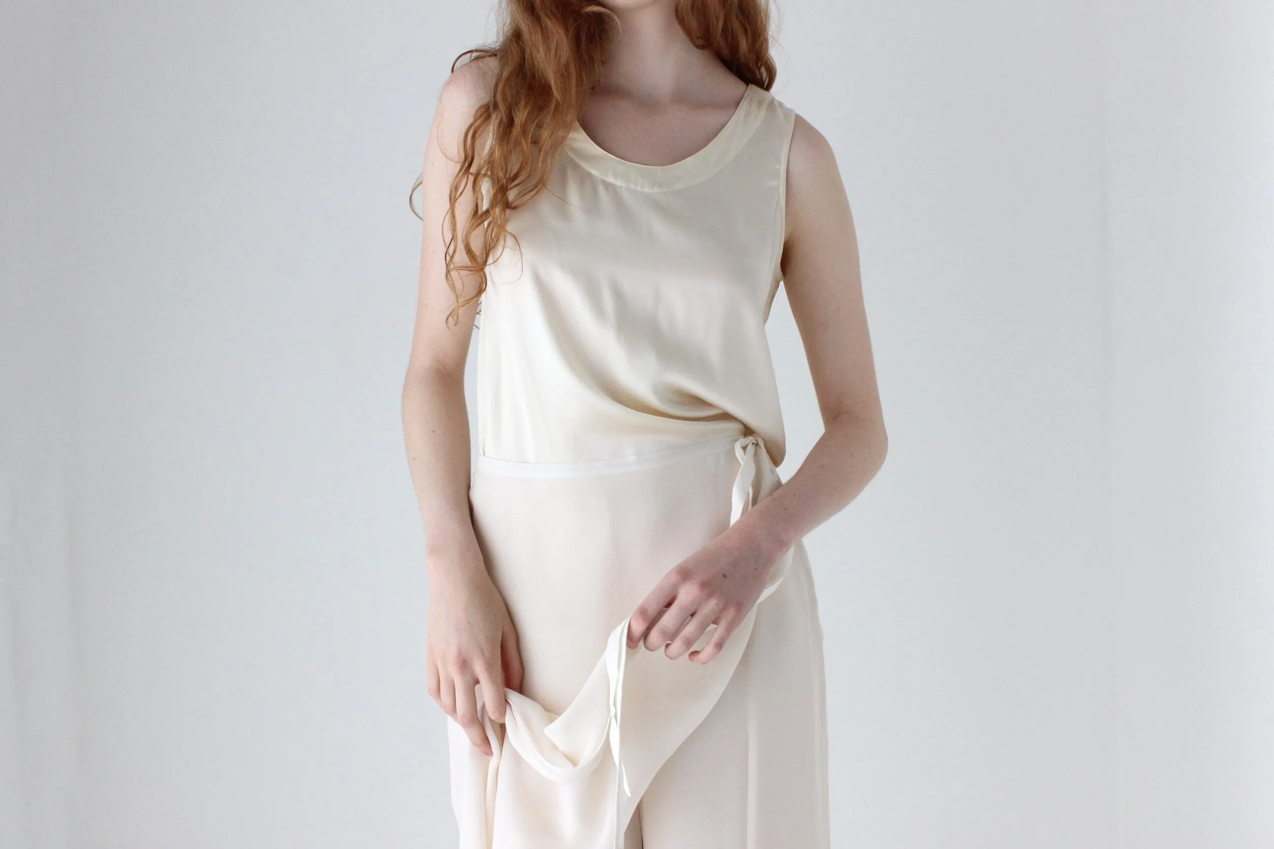90s Pure Silk Sleeveless Tank Top in Ivory Satin