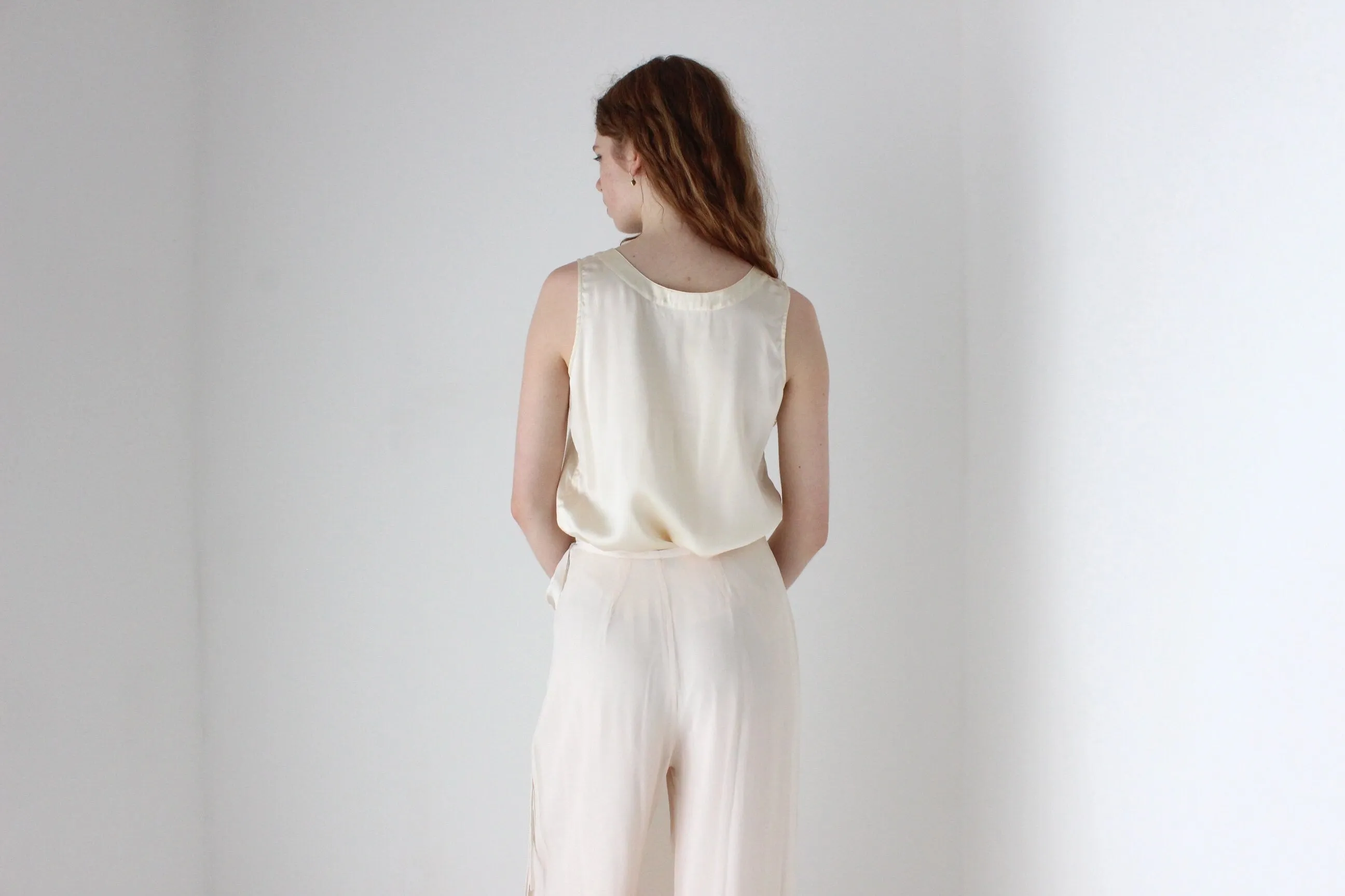 90s Pure Silk Sleeveless Tank Top in Ivory Satin