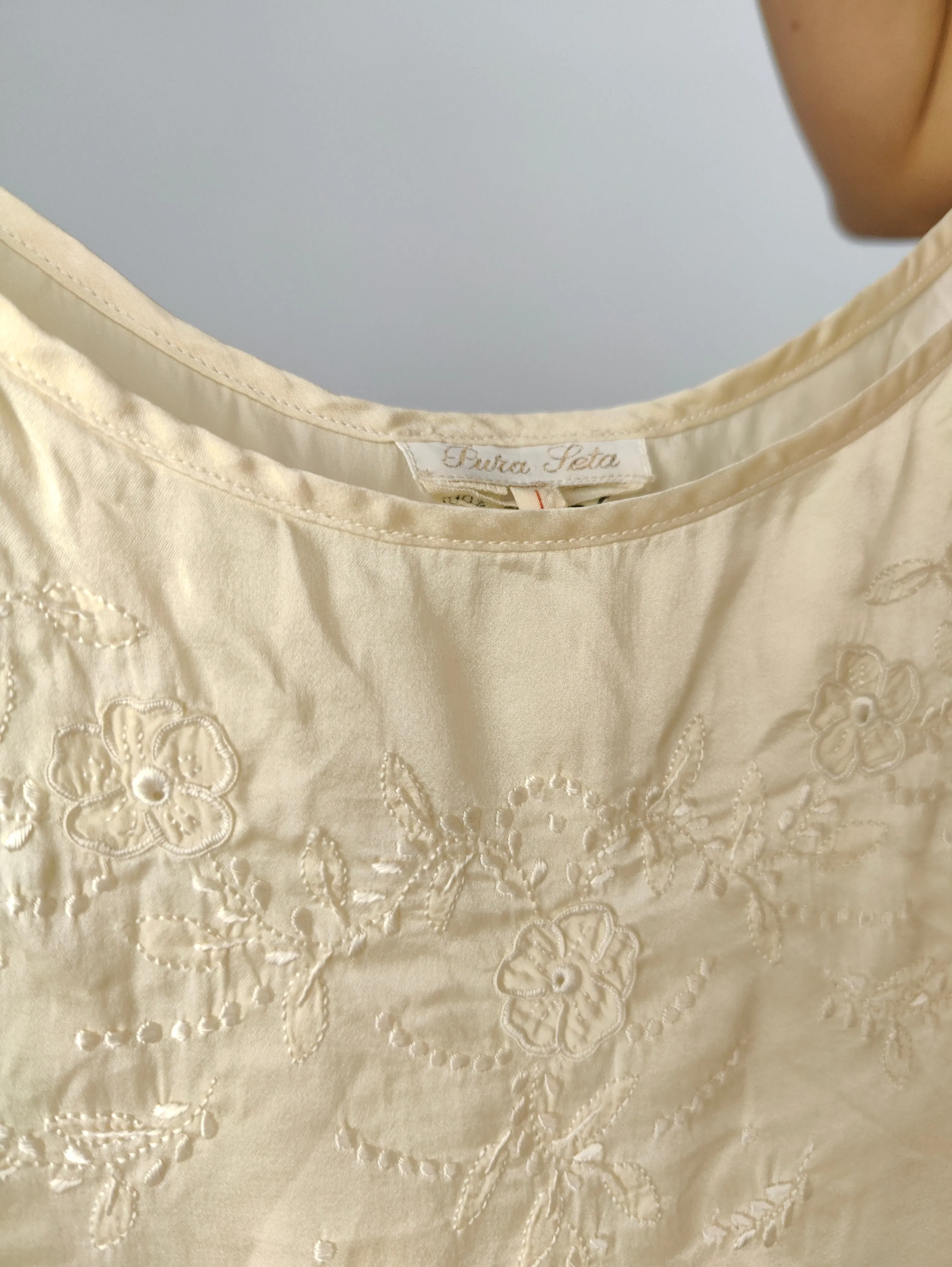 Vintage 100% silk embroidery spaghetti strap top off white ecru beige M-L